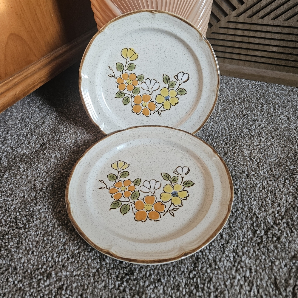 Baroque Stoneware Dessert plates